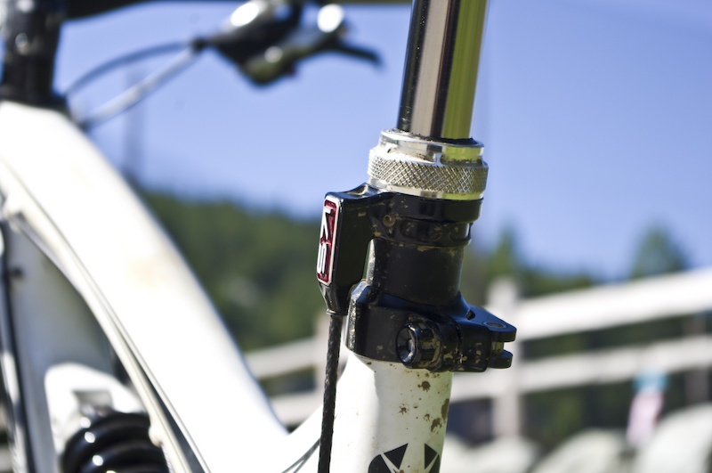 KS Lev seatpost