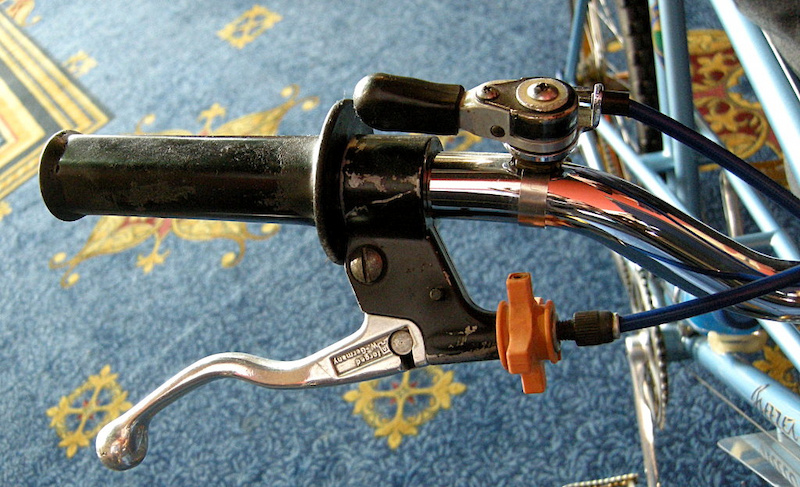 Bar and lever