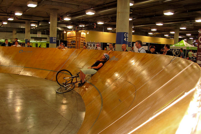 Interbike 2011 picture - Circulus