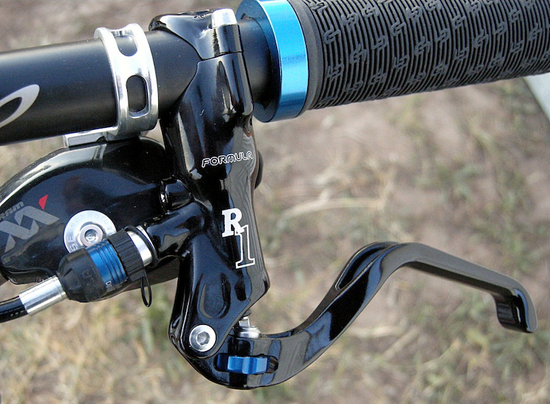 Formula r1 brake