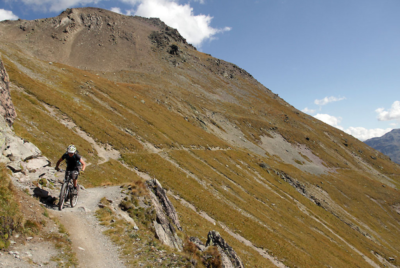 Climbing from the lifts at Marguns in Celerina to Suvretta Pass