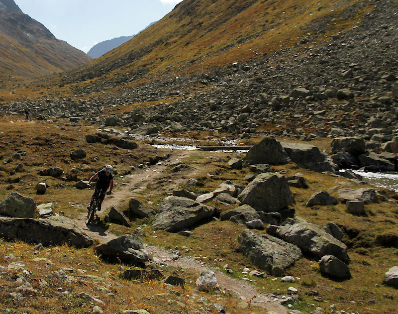 Suvretta Pass to Spinas then to Bever and finally to Celerina - heavenly descent