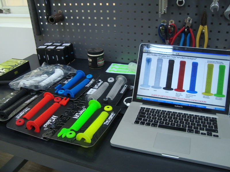 Checking the new packaging of Sam s signature grips. We had to admit that Waldo did a great job with the whole concept design and packing of this product. More info here http www.nsbikes.com 2012 parts-and-stuff grips-sam-pilgrim-signature.html