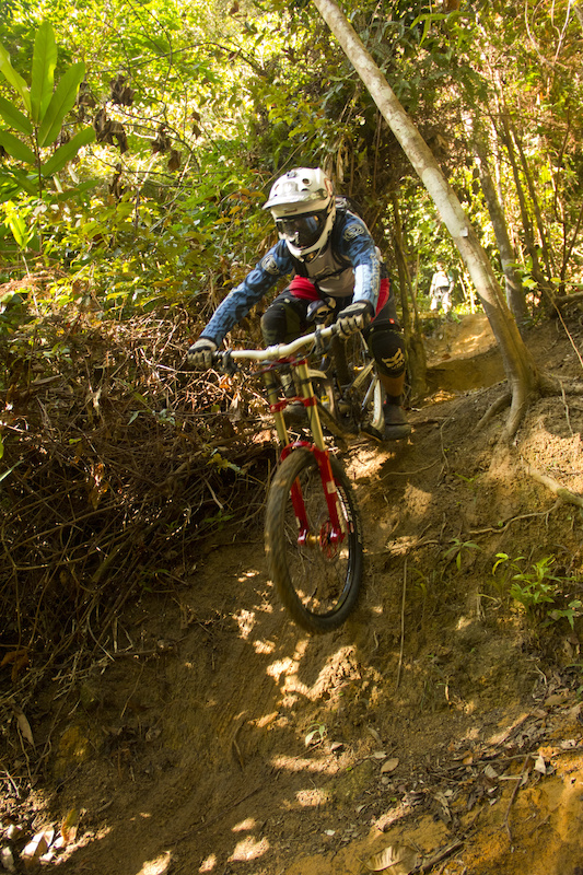 steep downhill section on penang hill