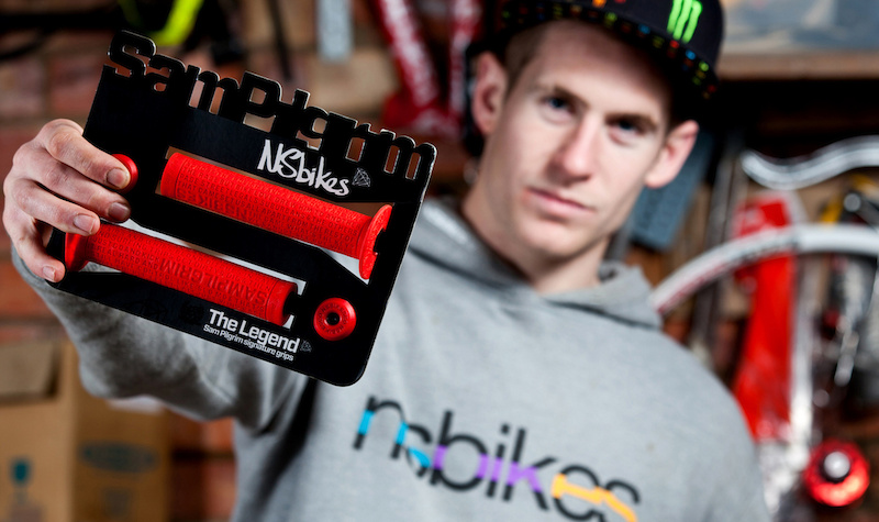  The Legend Sam Pilgrim s signature grips - more info at http www.nsbikes.com news item 521-the-legend-sam-pilgrims-signature-grips.html