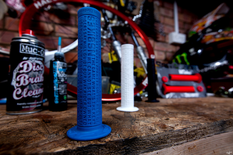  The Legend Sam Pilgrim s signature grips - more info at http www.nsbikes.com news item 521-the-legend-sam-pilgrims-signature-grips.html