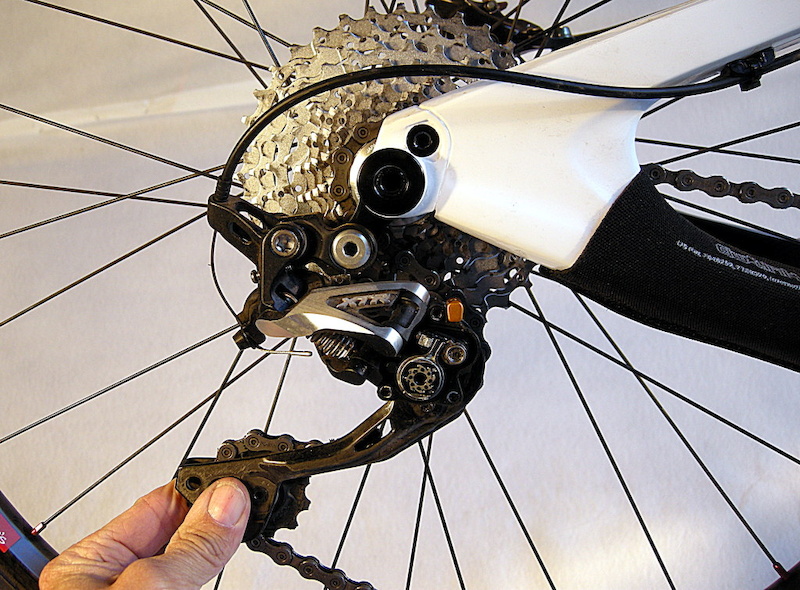 With the clutch lever engaged swing the cage forward and check that there is smooth but firm resistance. If it is higher than you d like remember that you can reduce the friction by relaxing the clutch lever slightly.