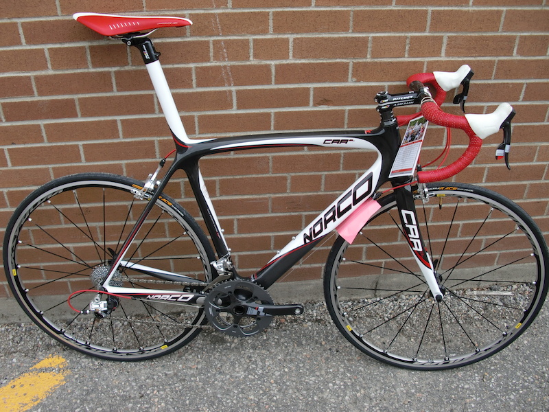 mahboub hosseinzadeh/araz-bike