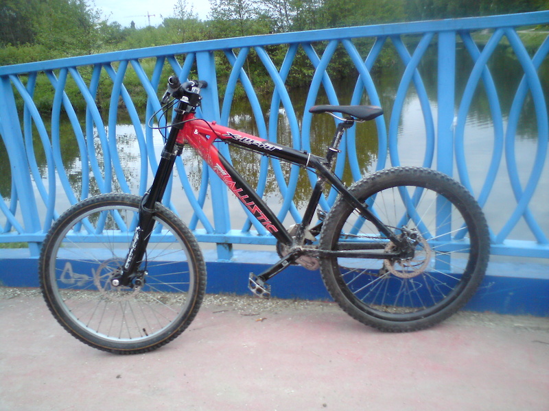 http://ap1.pinkbike.org/p4pb8119120/p4pb8119120.jpg