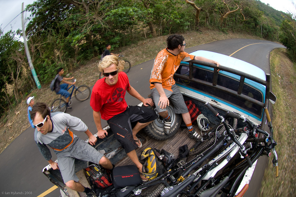 With just two days left in the trip the swell was down and it was time to go ride. A local friend Javier (our moto guide as well) had arranged for a shuttle for us. A beat-up old Chevy truck with steel belts showing out the sides of the bald tires showed up to take us into the hills. Tires spinning we followed steep and winding roads way up into the mountains.