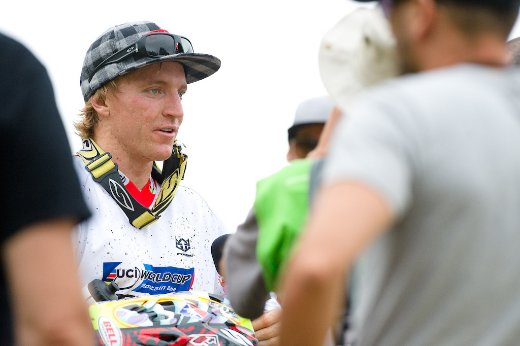 Aaron Gwin made a bunch of minor mistakes in his race run and crossed the finish line thinking he wasn t even going to make the podium. A nice surprise to realize that he had taken the hot seat with one rider to go. Minnaar s crash cemented the win for him.