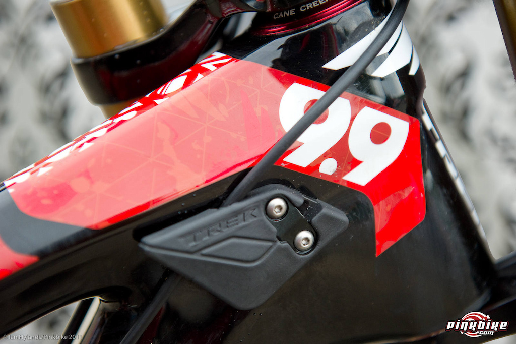 First photos from the Trek Carbon Session 9.9 http www.pinkbike.com news trek-session-carbon-9.9.html