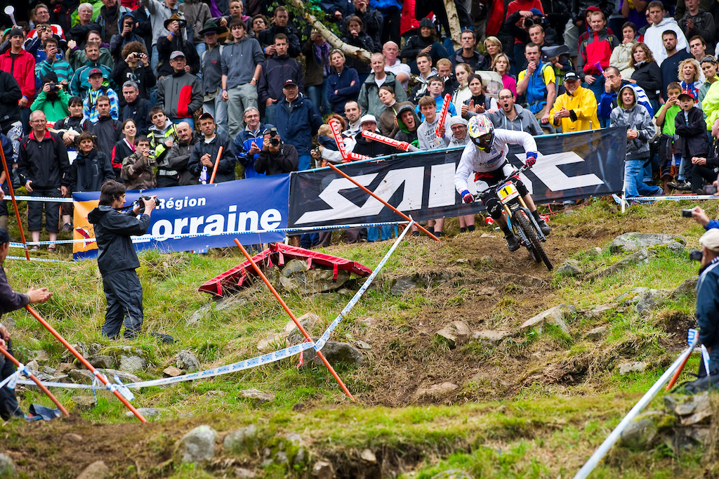 Gwin was third at the first split and simply could not make up the time on a track this short. Third was where he stayed.