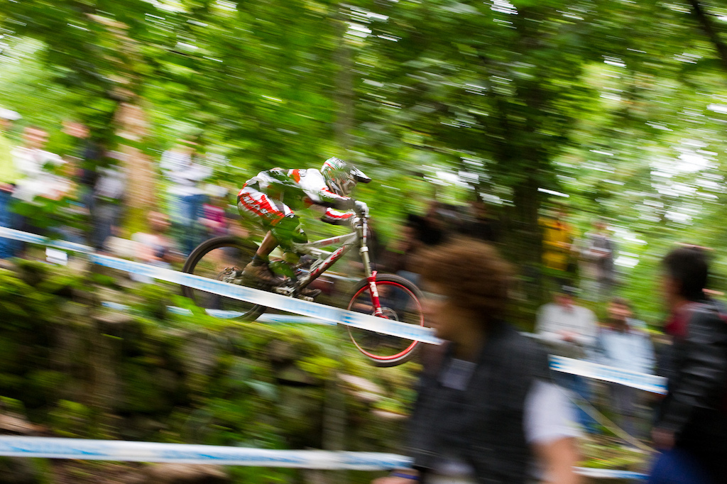 Ivan Oulego may be the second oldest racer punching the clock today but the new Massi El Toro DH sled and his years of wily experience saw him take home 28th on the day. Look for that plate number 114 to drop well below 100 for Val di Sole.