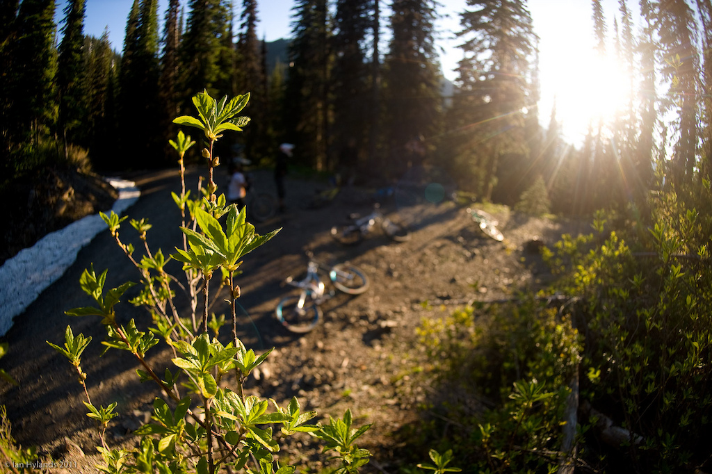 Pinkbike trip to Retallack with Mike Tyler and Ian. Riding near Retallack and the Slocan valley.