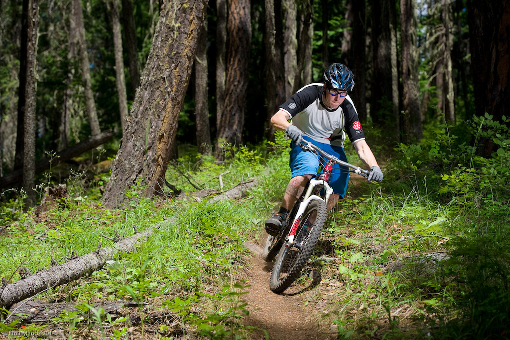 Pinkbike trip to Retallack with Mike Tyler and Ian. Riding near Retallack and the Slocan valley.