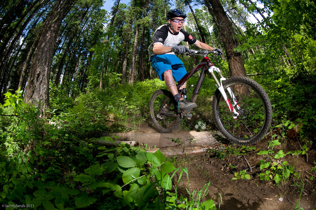 Pinkbike trip to Retallack with Mike Tyler and Ian. Riding near Retallack and the Slocan valley.