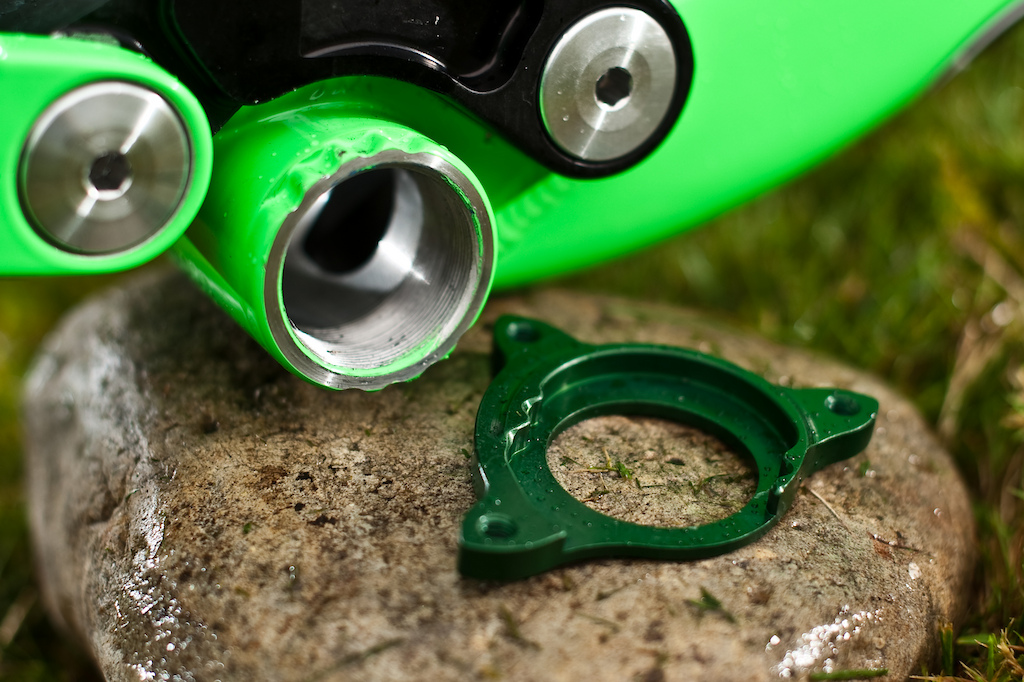 Cove s uniquely notched BB mount chainguide adapter prevents slipped guides or damage to chainguide tabs due to impact.