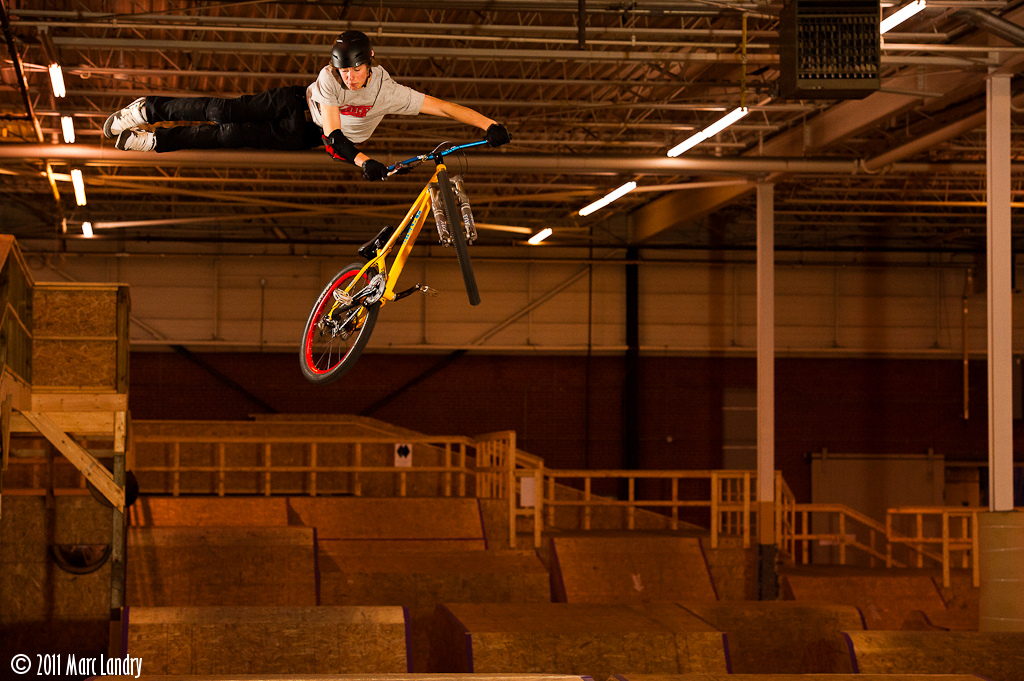 Brett busting a massive no-foot-can at Joyride 150 in Toronto.