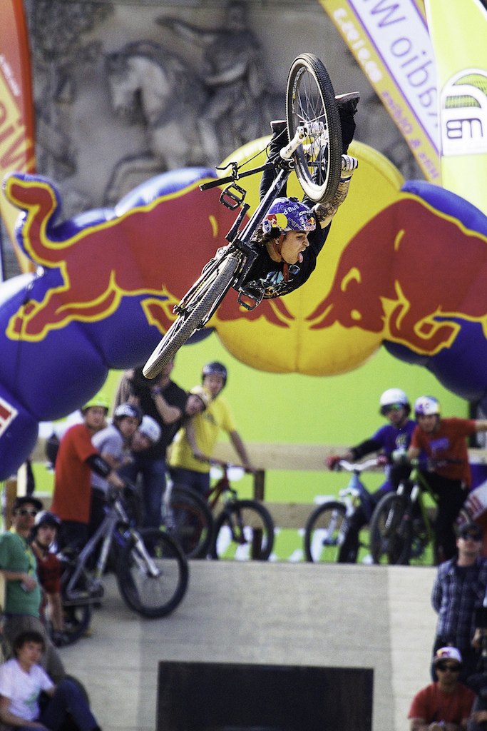 Andreu for the crowd 