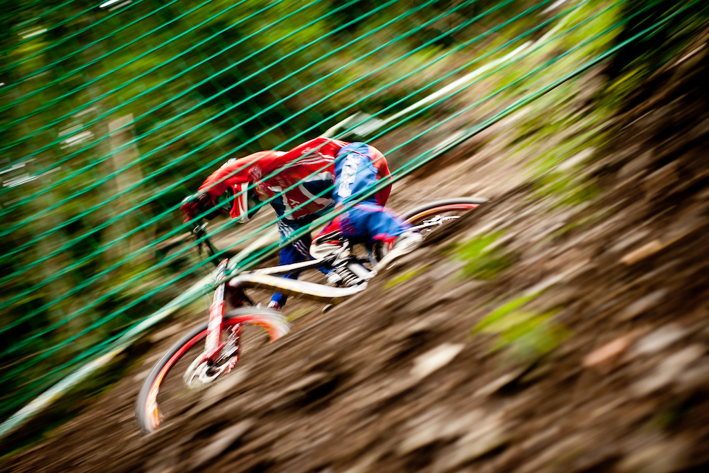 Danny Hart showing his skills in the OTS at Champery Worlds two days before he made his legendary run. 6 Hart Danny Giant Factory Off-Road Team GBR