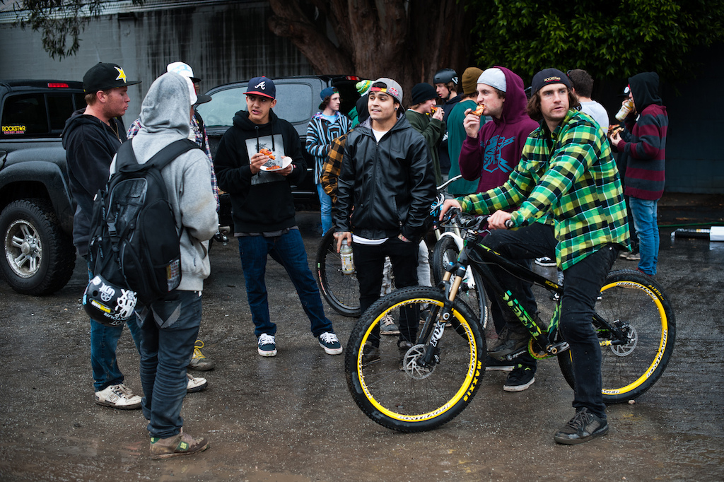 Practice may have gotten rained out but no one s spirits were dampened. There are some heavy riders attending this event. Look for heavy tricks to follow this weekend.