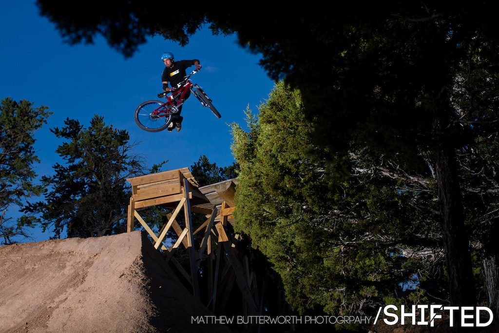 Garrett Robertson tailwhipping the boner log at Ranch Style. If you want to know whats going on with the film join our facebook group Will be posting behind the scenes stuff in there as well. www.facebook.com shiftedbikefilm