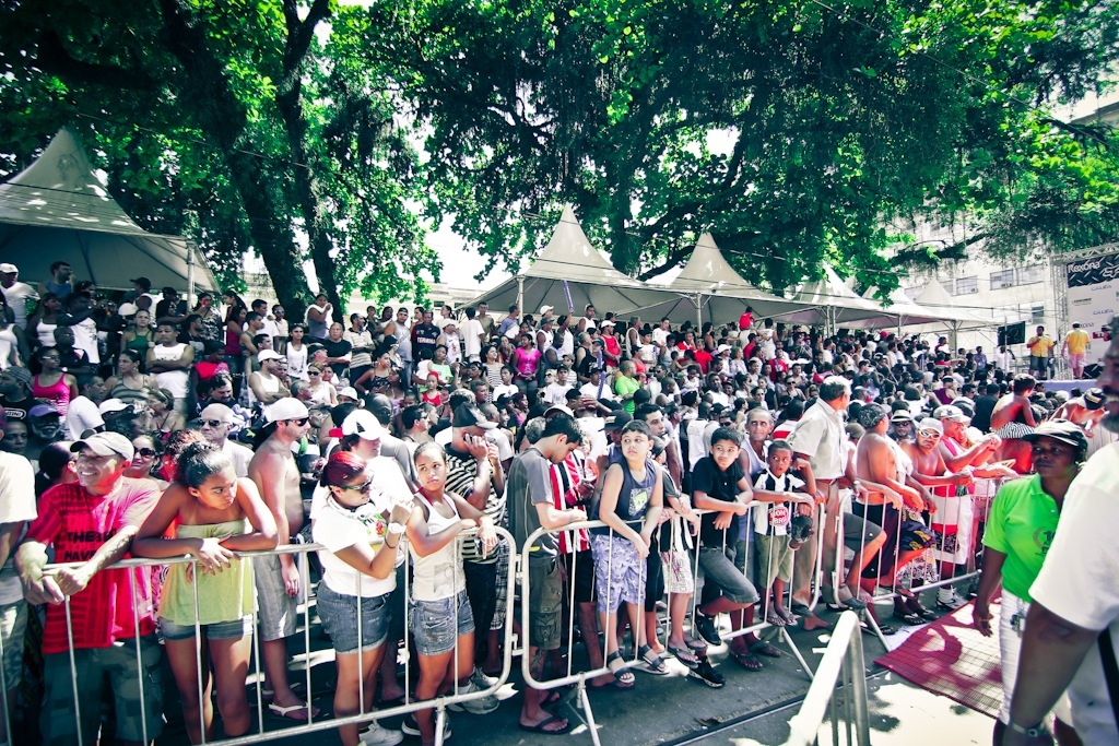 Race day crowds